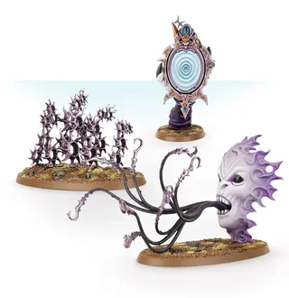 Muestra la gama Hedonites of Slaanesh y no The Dread Pageant en particular — la misma imagen representa a 3 unidades de este ejército.