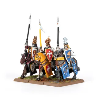 Shows the Kingdom of Bretonnia - Errantry Crusade range rather than Grail Knights in particular — the same picture stands for 3 units of this army.