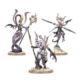 Muestra la gama Hedonites of Slaanesh y no Thricefold Discord en particular — la misma imagen representa a 2 unidades de este ejército.