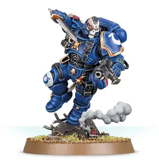 Pokazuje serię Ultramarines, a nie konkretnie Lieutenant in Reiver Armour — to samo zdjęcie reprezentuje 2 jednostki tej armii.