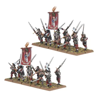Zeigt die Reihe The Empire of Man und nicht Empire Greatswords im Besonderen — dasselbe Bild steht für 2 Einheiten dieser Armee.